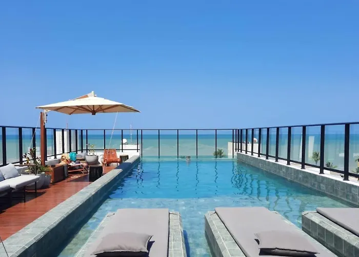 Praia A 60M-Piscina-Coworking-Moderno Wifi